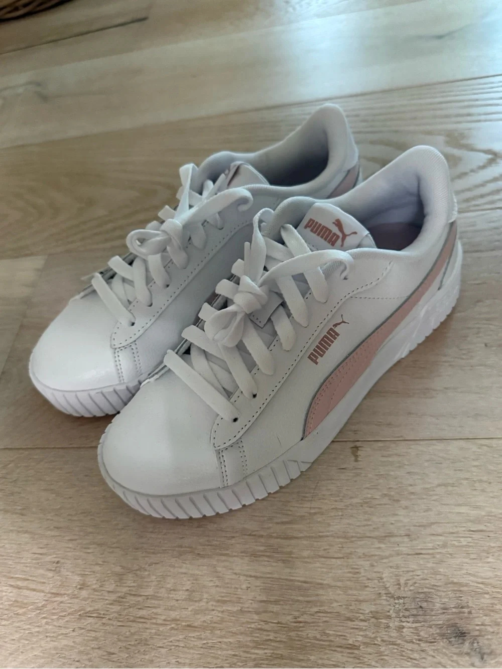 NWT PUMA Court Lally White Rose Quartz Sneakers Women’s 8.5